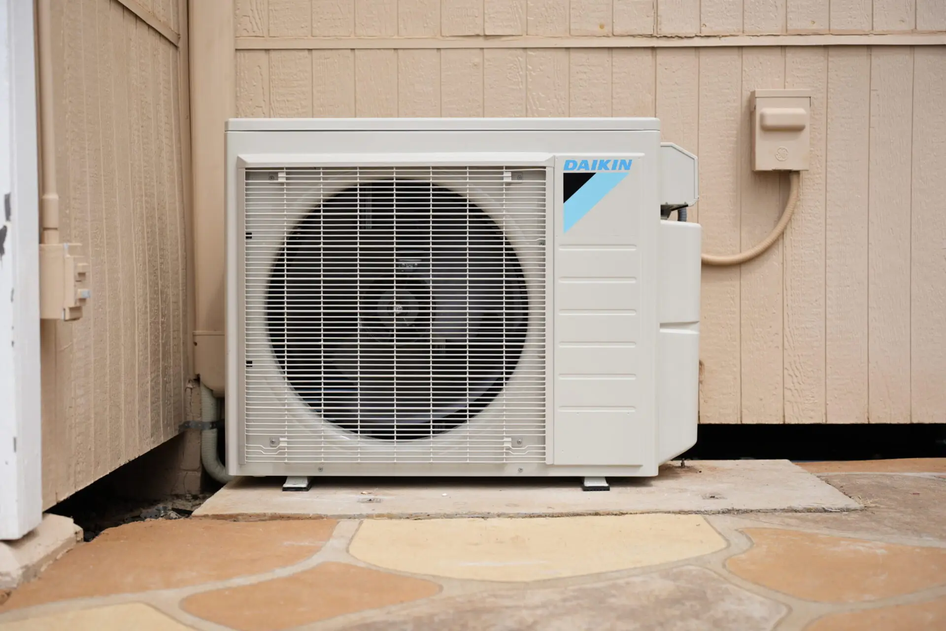 Ultimate Guide to Replacing Your HVAC System in 2025