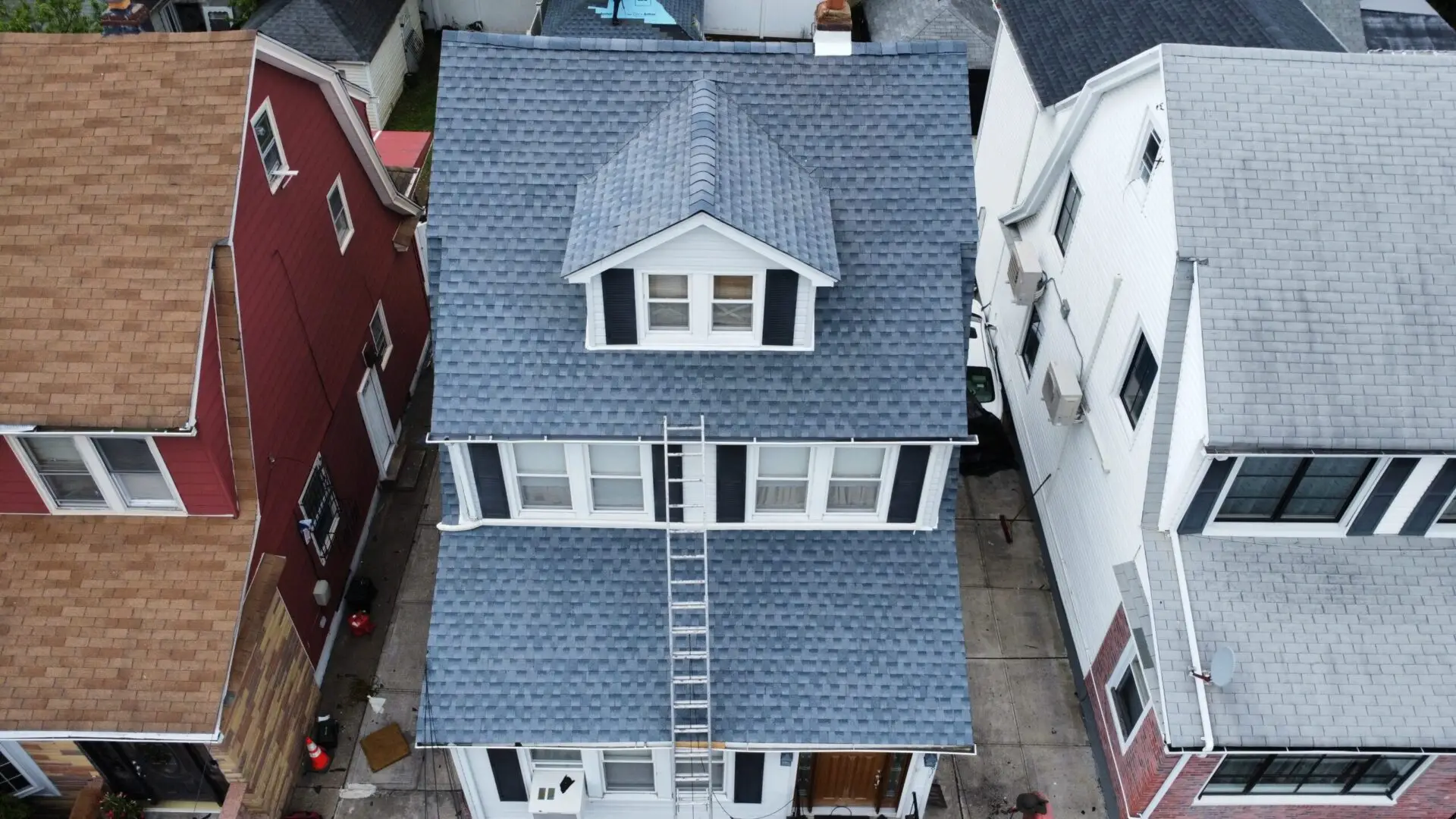 How to Choose a Roofer in California