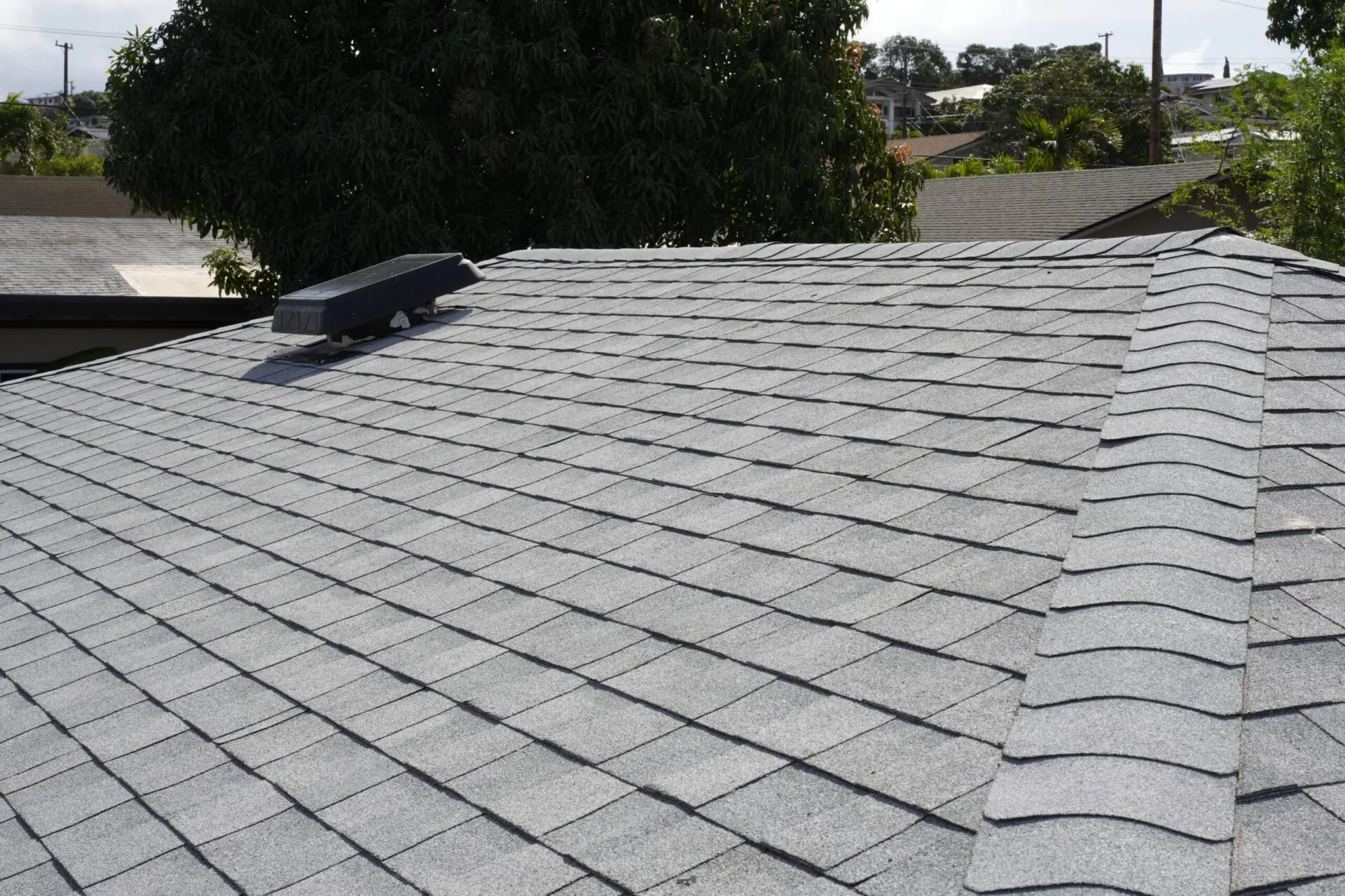 Roof Damage Indicators: Signs It’s Time to Replace Your Roof